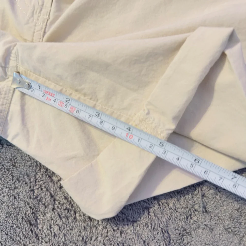 272 | New York & Company Women 12 Cotton Cuffed Chino Shorts Cream‎
